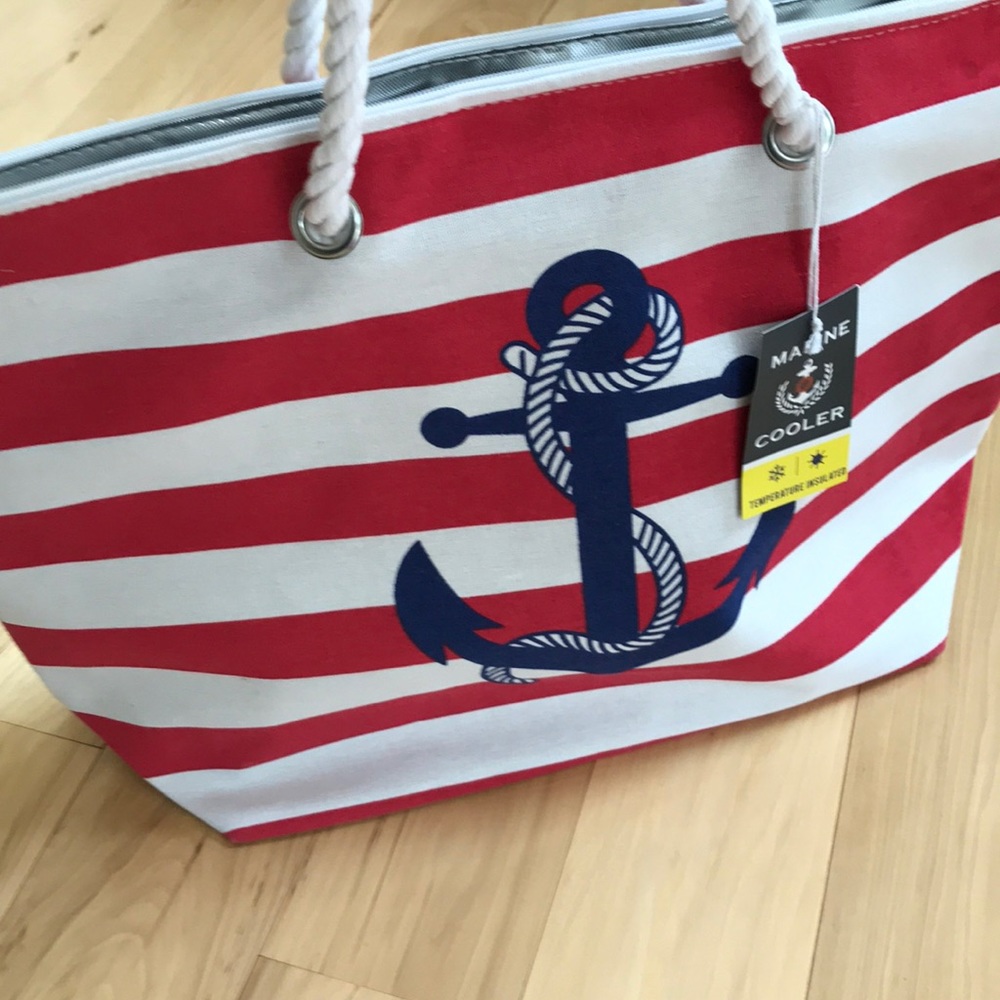 Beach tote / cooler combo.  NWT